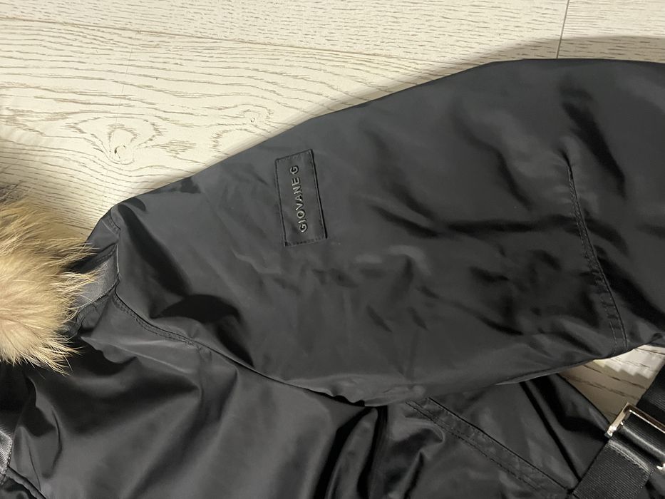 Продам пуховик дживанши