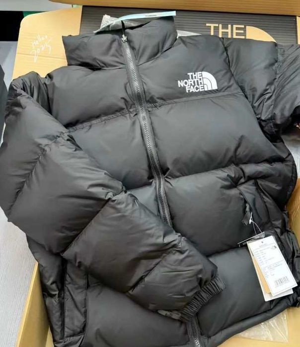 Czarna kurtka puchowa M