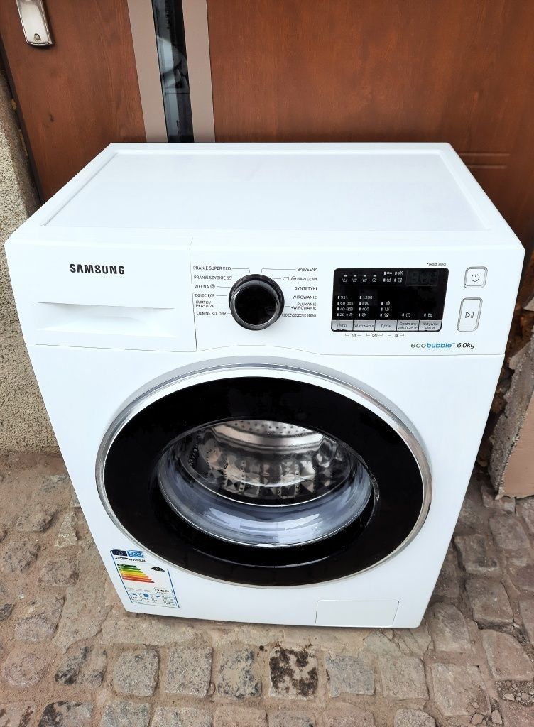 Пральна машина SAMSUNG  EcoBubble Slim на 6 кг, 1200 обертів, 42см, A+