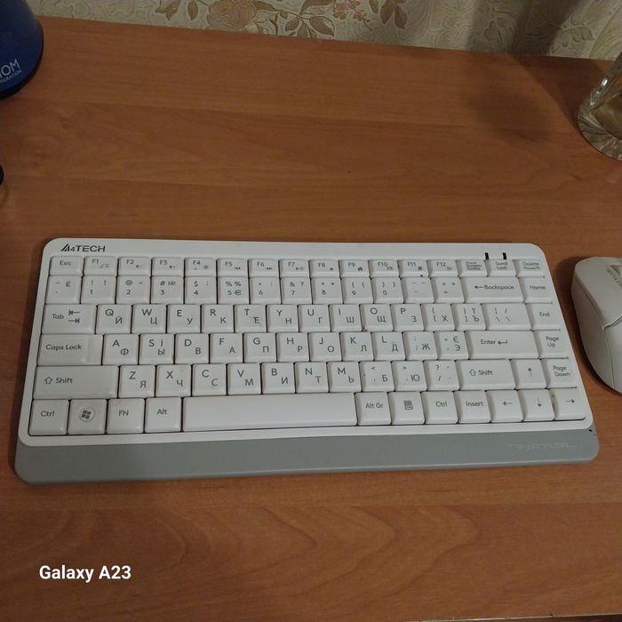 Клавіатура бездротова