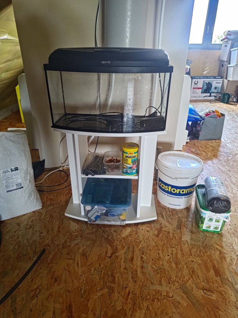 Akwarium 50l z szafką i oświetleniem