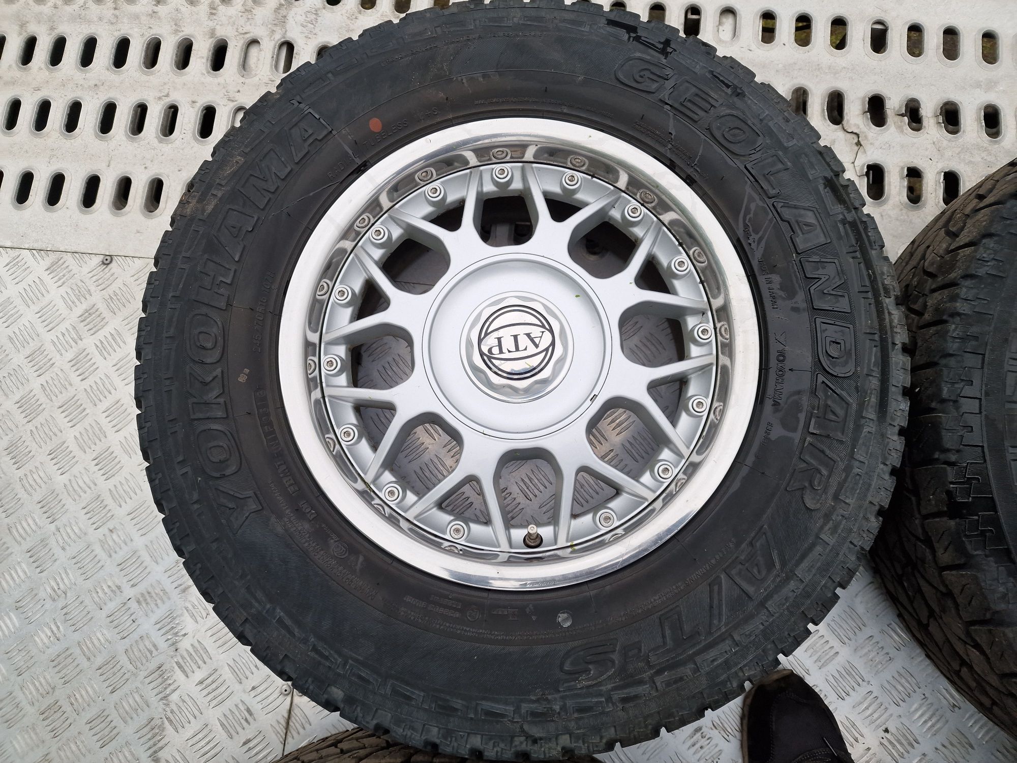 5x127 JEEP #  245/70 16" # YOKOHAMA A/T