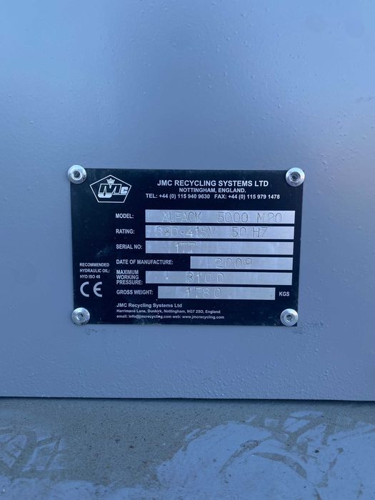 Paczkarka do puszek aluminiowych prasa. Alpack 5000 RDI