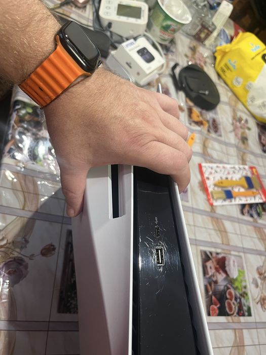 Продам Sony PlayStation 5