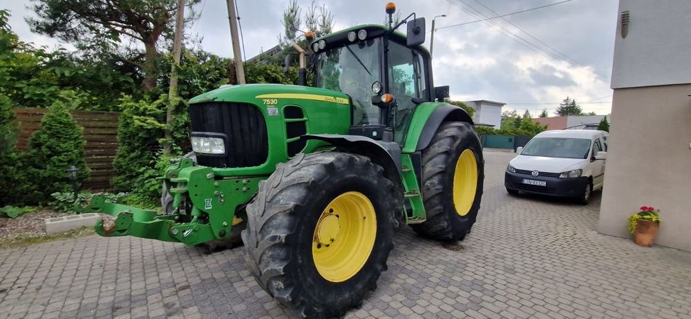 John Deere 7530 PREMIUM 2011 r. Tuz Import Oryginał Pierwszy właściciel  Ciągnik rolniczy używany