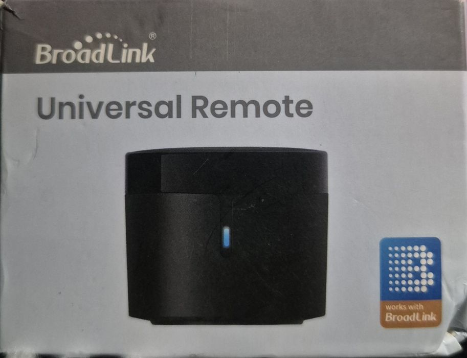 Универсальный инфракрасный пульт BroadLink RM4 mini