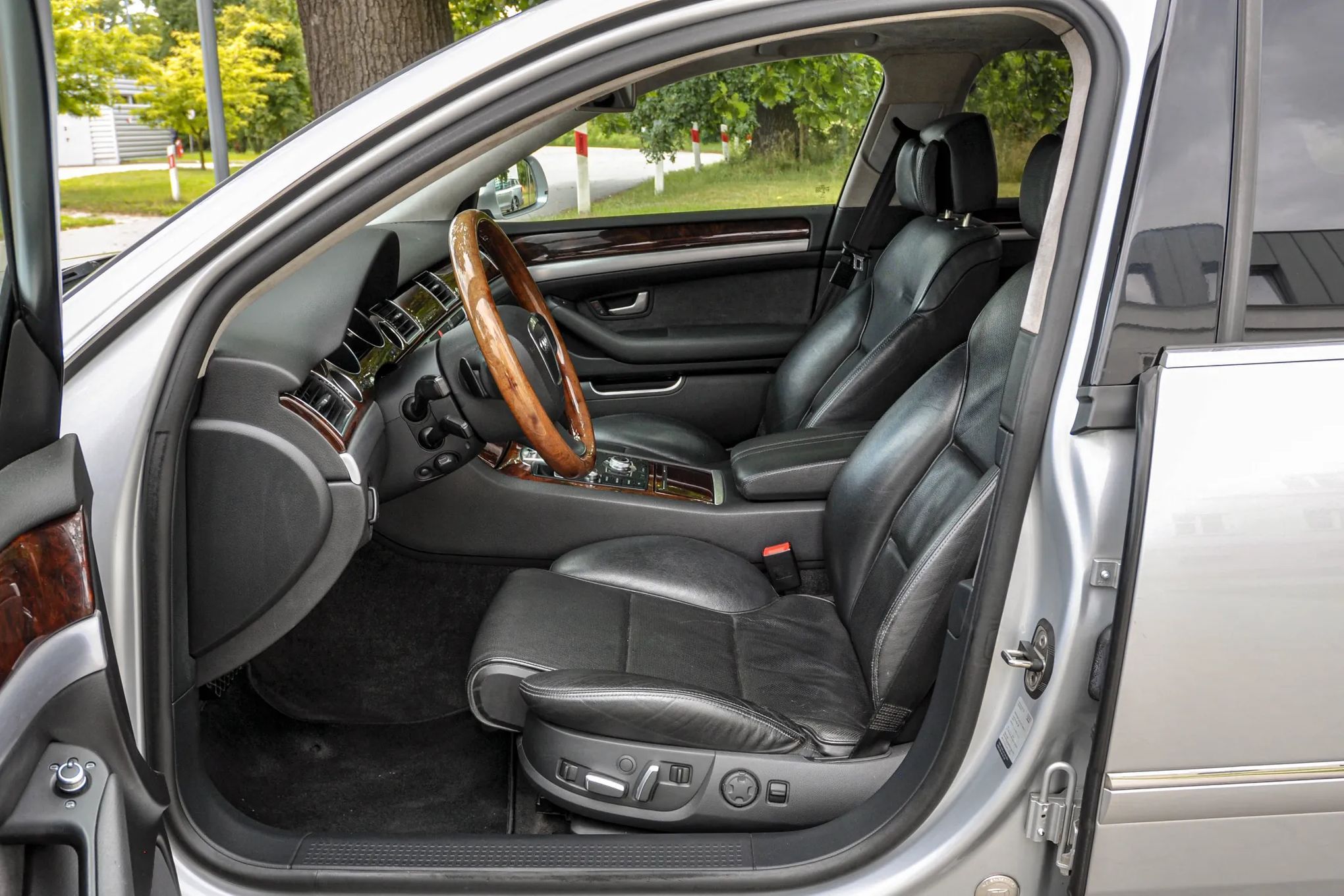 Audi A8 4,2TDI (326KM) Quattro Lift 2009r. Bezwypadkowy