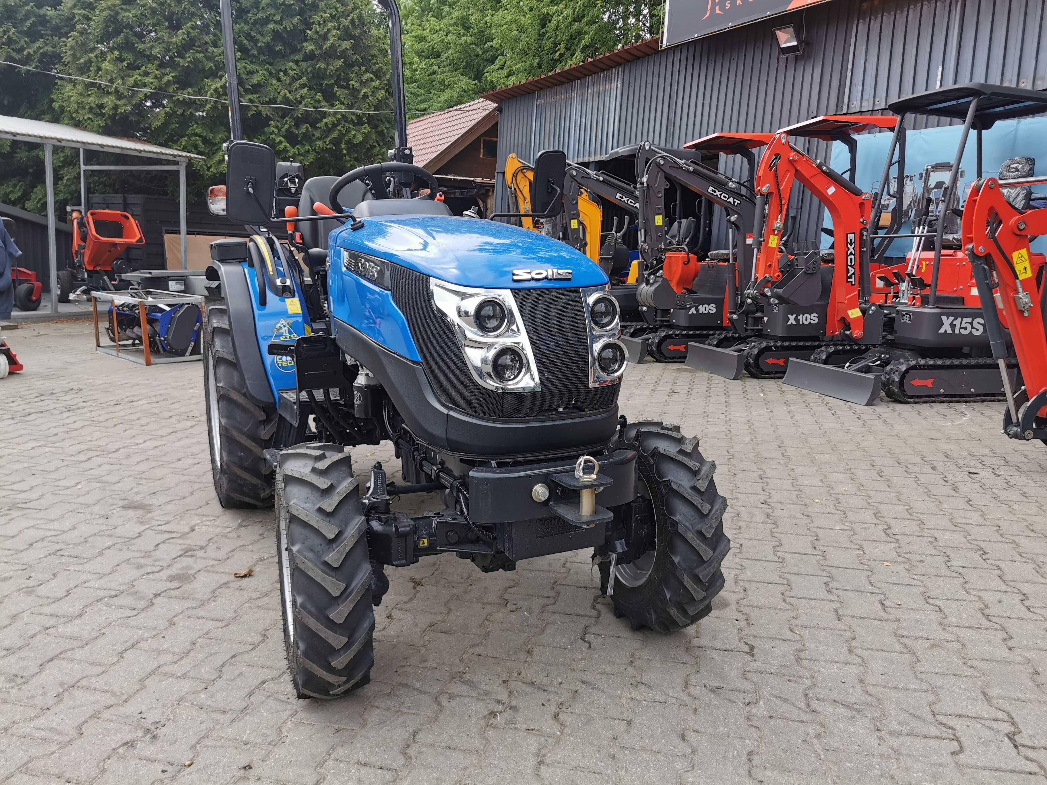 SOLIS 26 4WD z dźwigniami na bokach NOWY