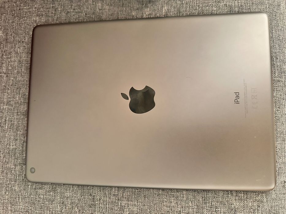 Apple iPad 9th Gen (A2602) 10.2" 64GB - Cinzento Sideral, WiFi B