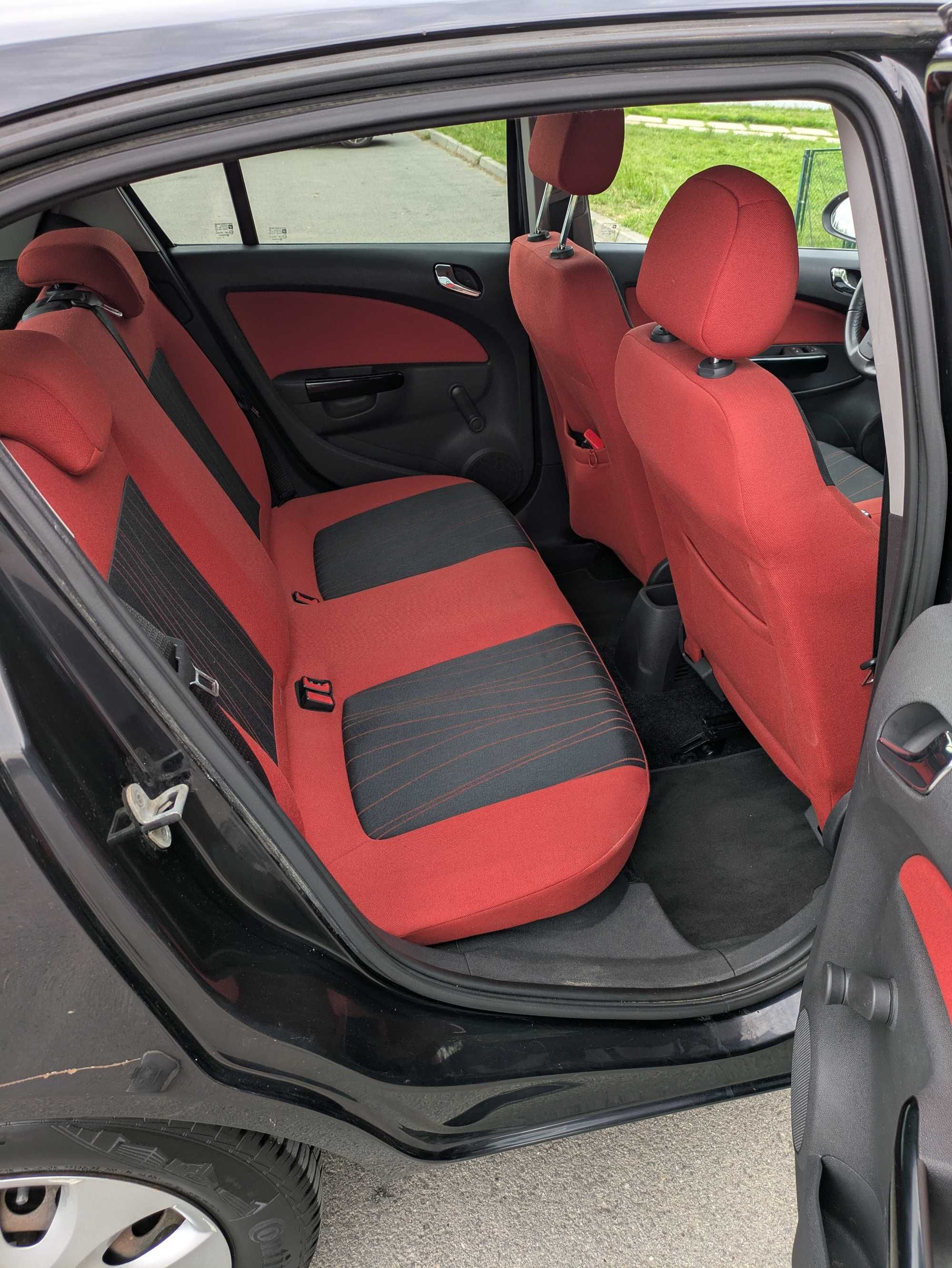 Opel Corsa D - 2010/ 115 tys. przebiegu/ silnik 1.4 / LPG
