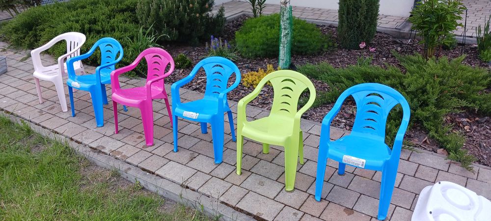 Plastikowe, kolorowe KRZESEŁKA, krzesła dla dzieci, 4 sztuki