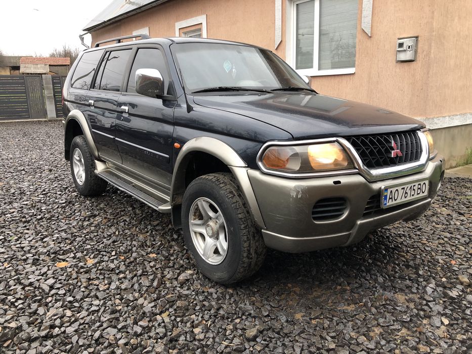 Мітсубісі паджеро спорт 1