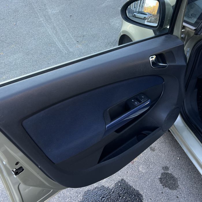 Економне авто Opel Corsa 2007