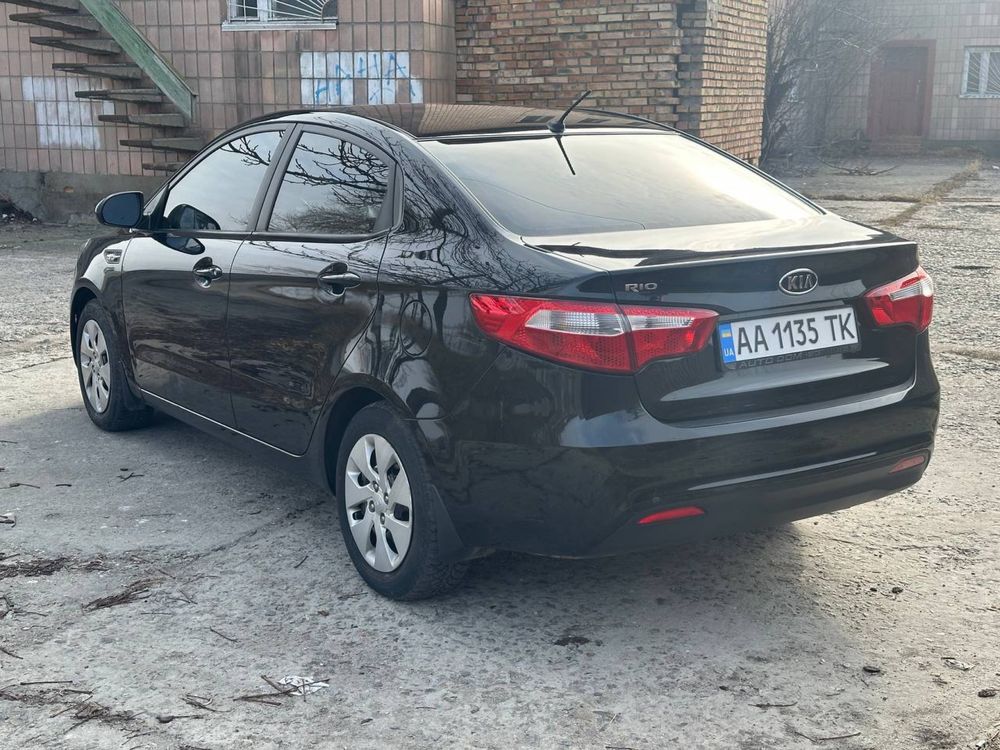 Kia Rio 1.6; 2012 року