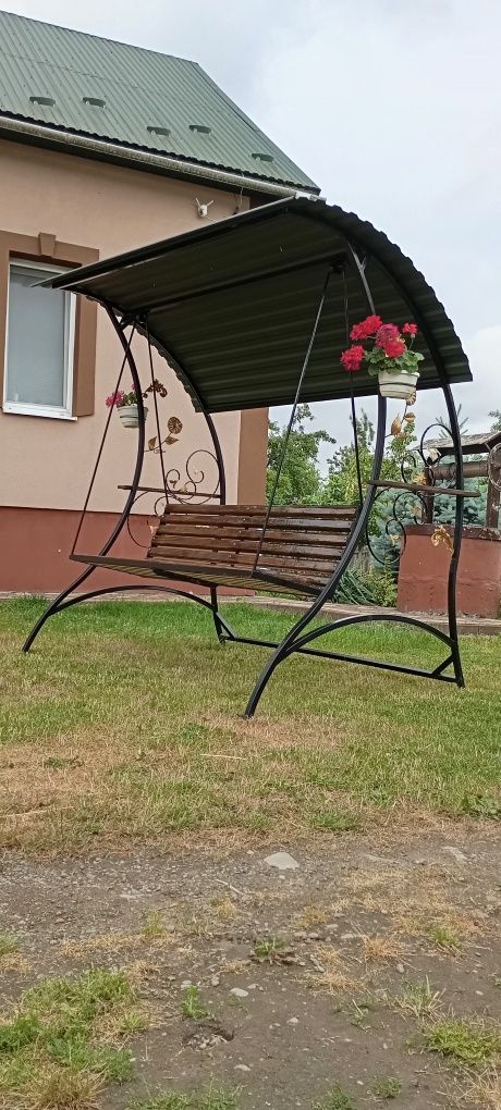 Гойдалка садова, качеля