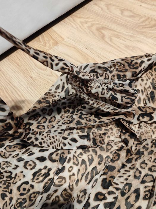 Spódnica w panterkę wiązana wokół 36 peleryna fryzjerska Shein