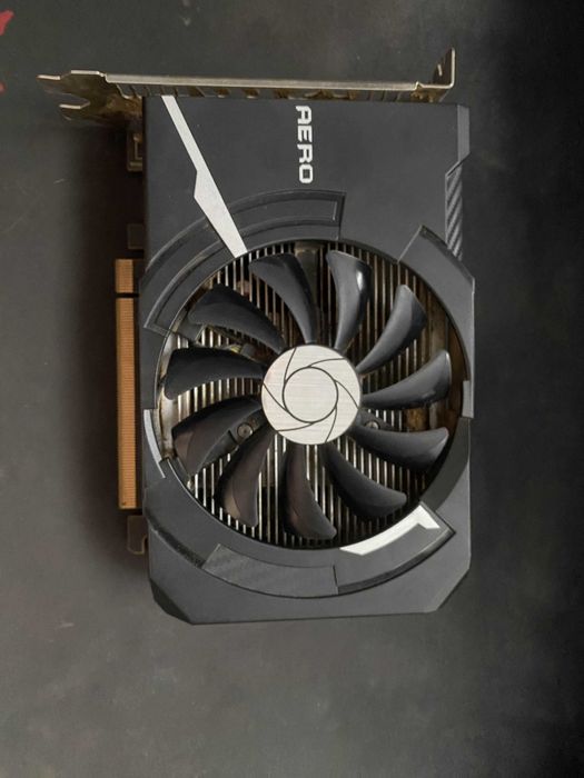 Radeon RX 560 4GB в отличном состоянии