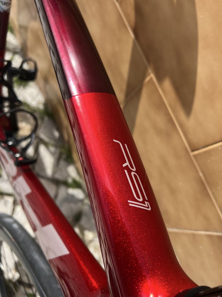 Bike de estrada BH RS1   2023