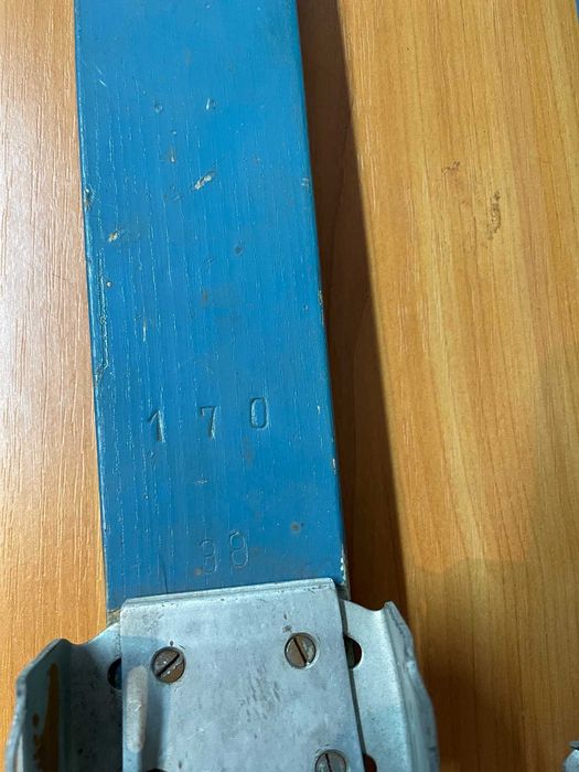 Narty  zjazdowe retro