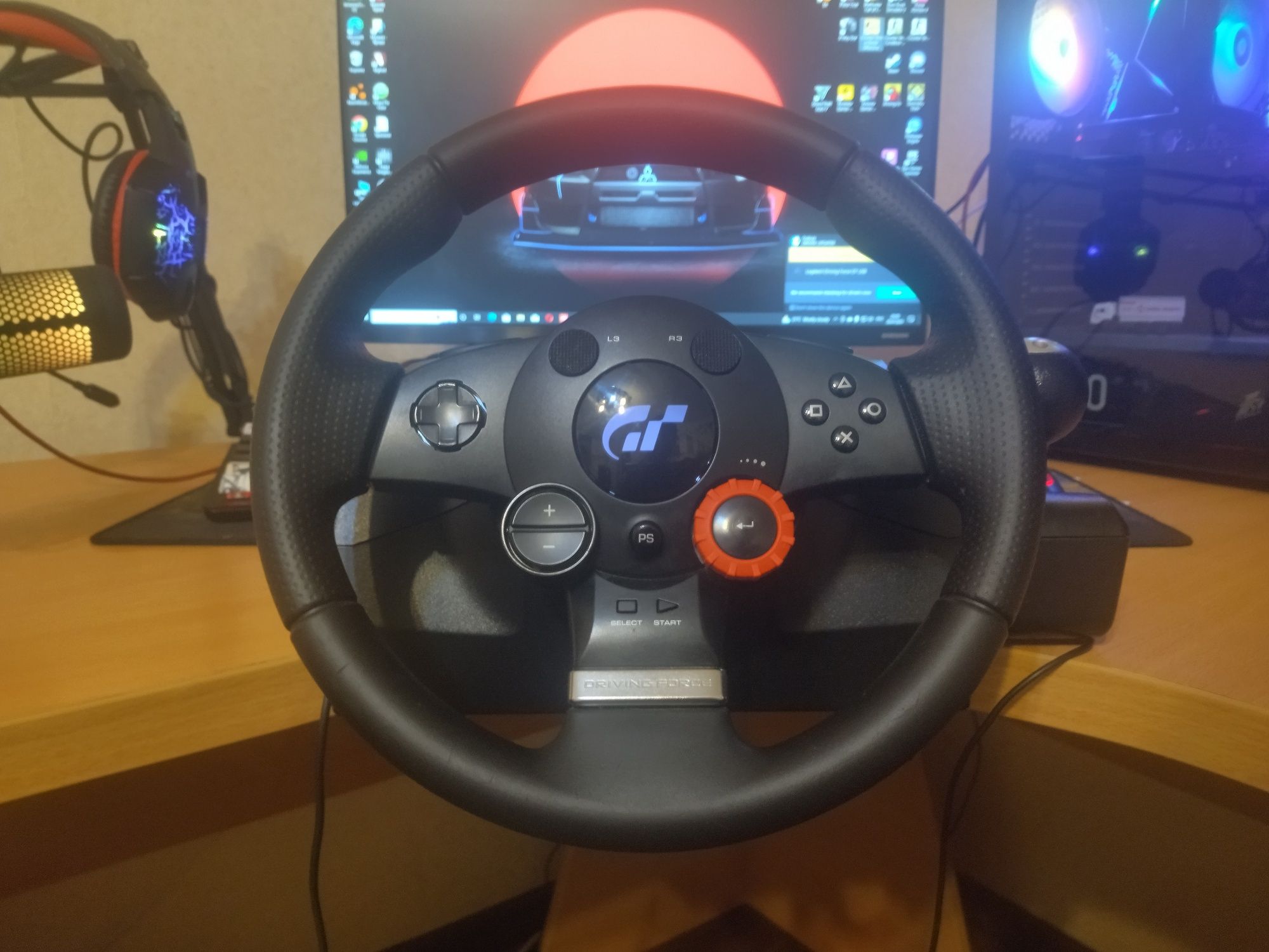 Игровой руль Logitech Driving gt force driving 900⁰