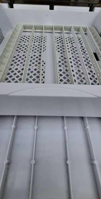 Vendo chocadeira . 

Incubadora de ovo