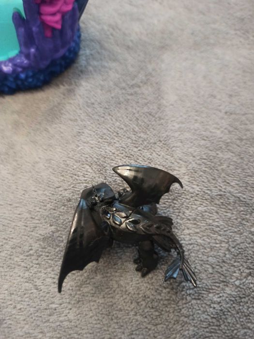 Jak wytresować smoka Nocna Furia i jaskinia