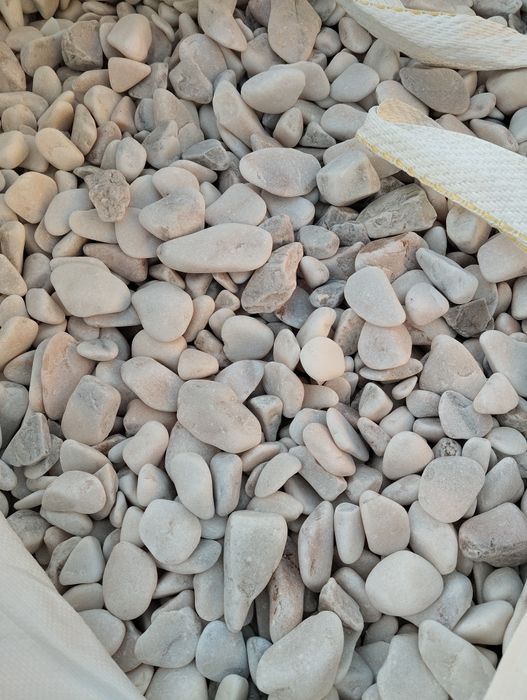 Brita de mármore rolada