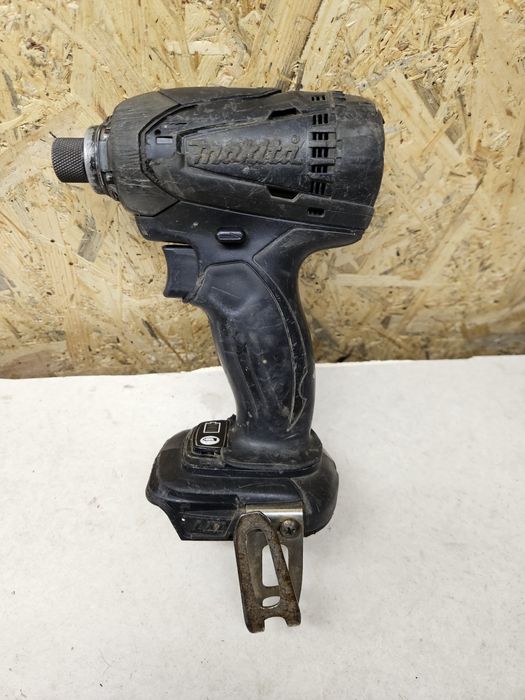 Makita DTD wkrętarka impakt zakrętarka dobijak 18v lxt