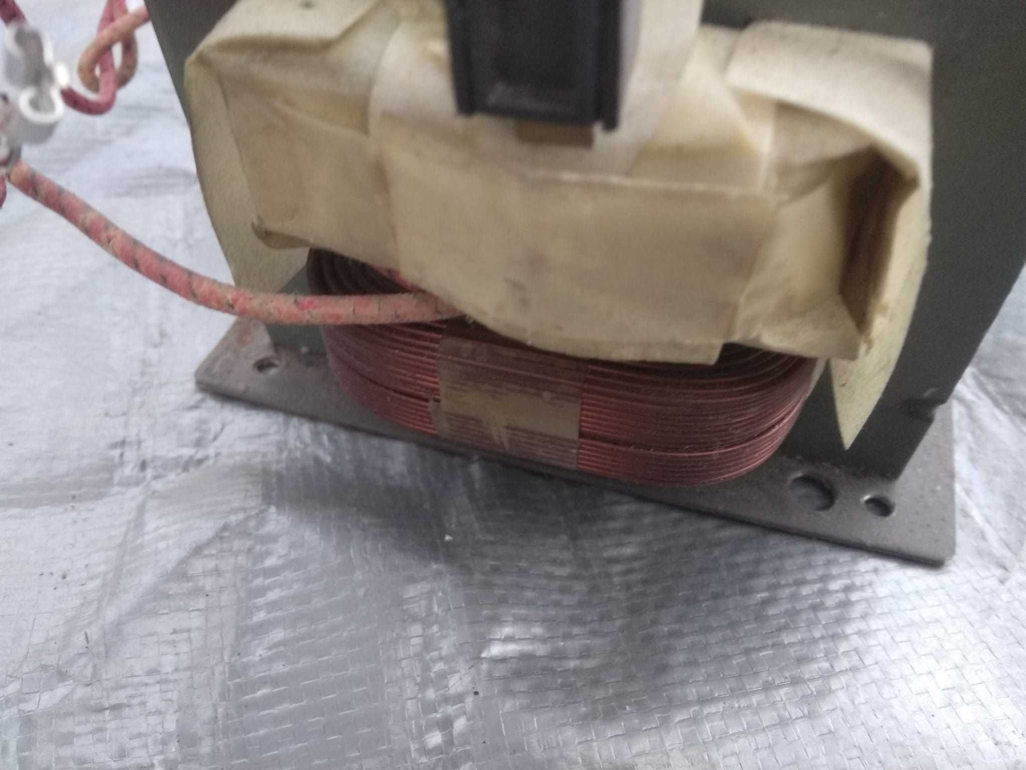 Transformator z mikrofalówki zgrzewarka spawarka miedź ciężki