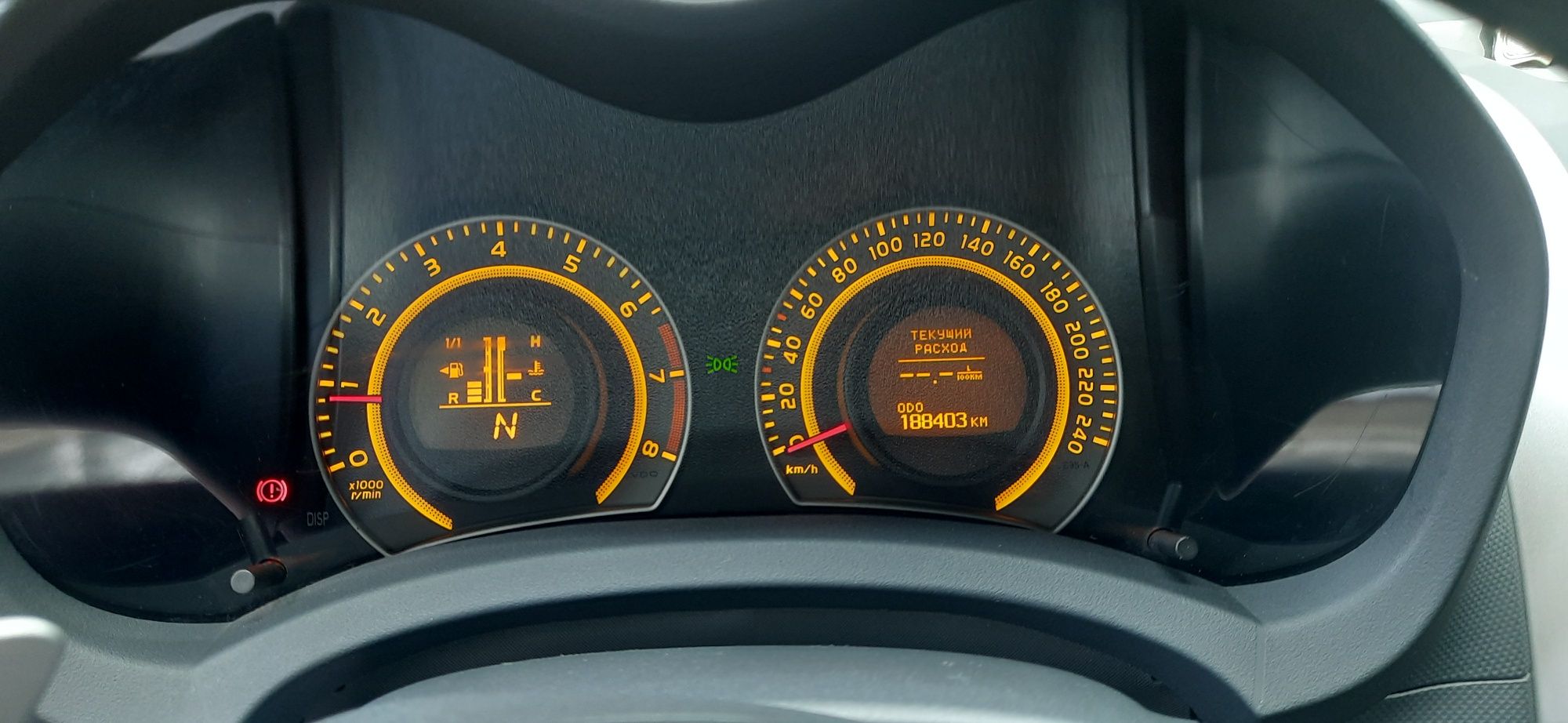 Toyota auris 2008 року