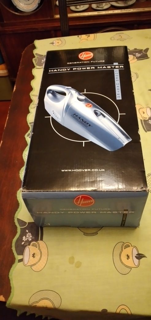 Mini Aspirador HOOVER de mão impecavel  novo em caixa ótimo para casa.