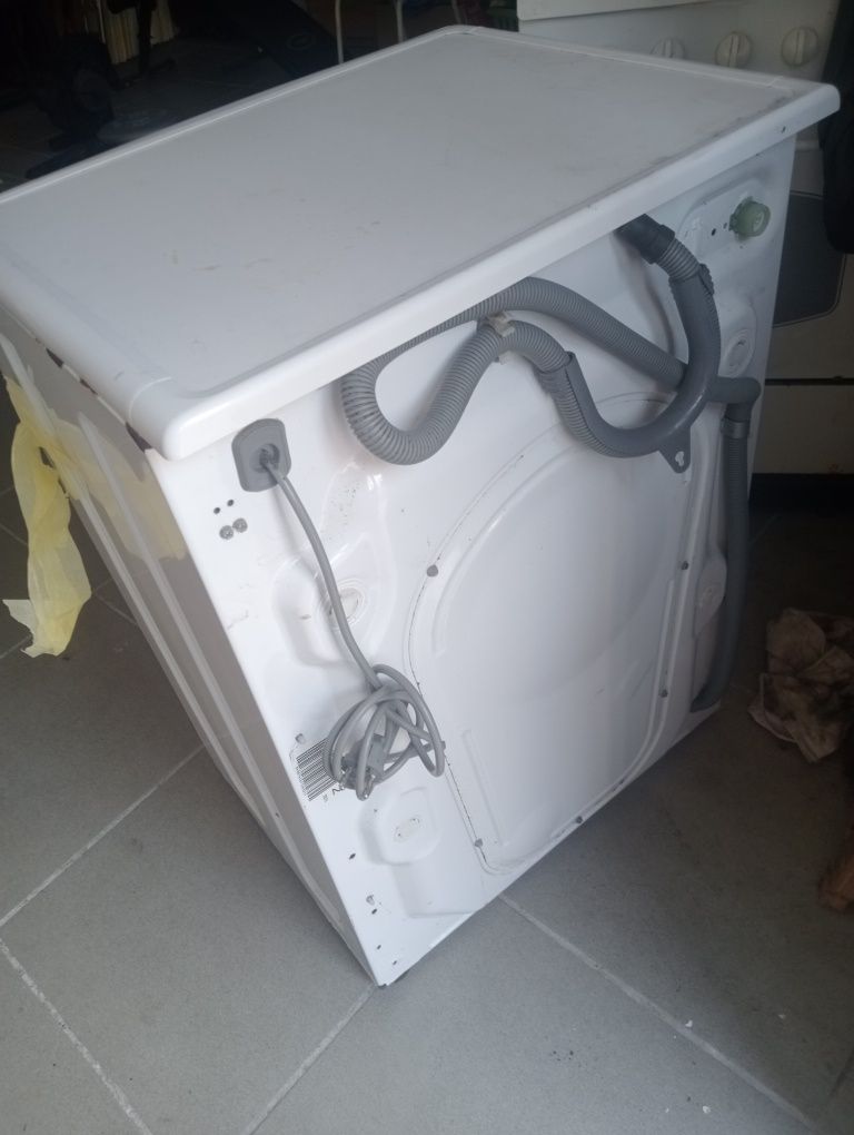 Máquina de lavar roupa