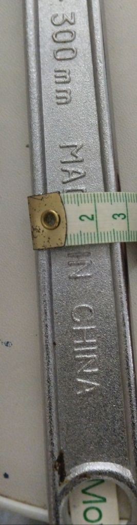Chave inglesa ajustável de 300mm em aço forjado