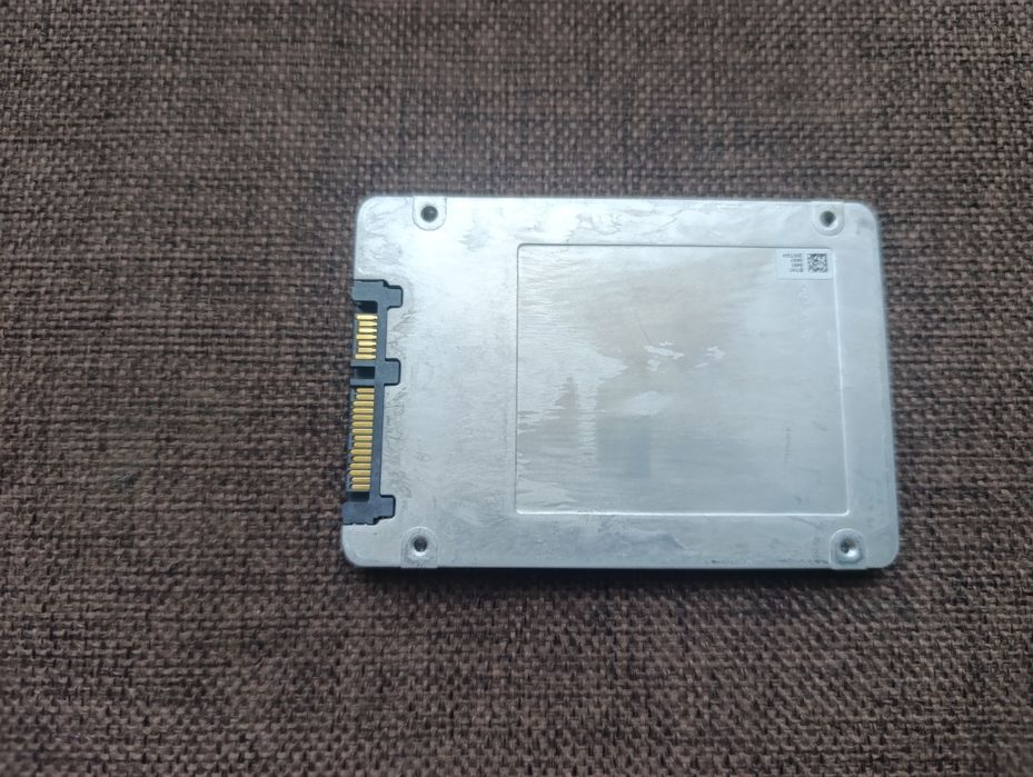 Haкoпичувaч 2.5" Intel DC SЗ610 200 GB 6G SATA