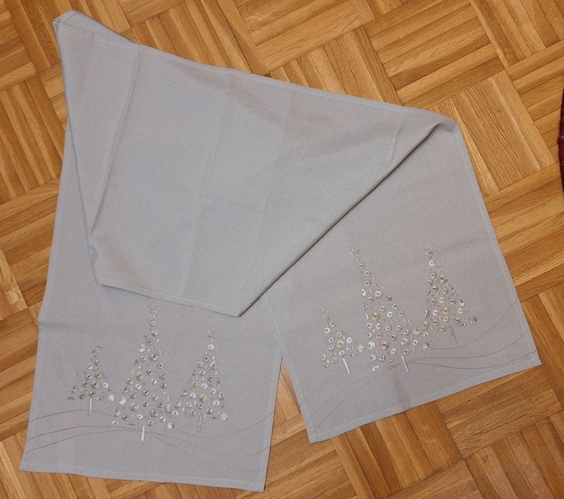 Bieżnik Zima elegancki nowy