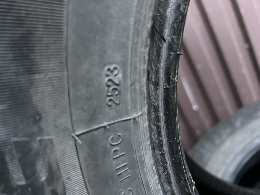 Продам зимню резину 205.60.r16