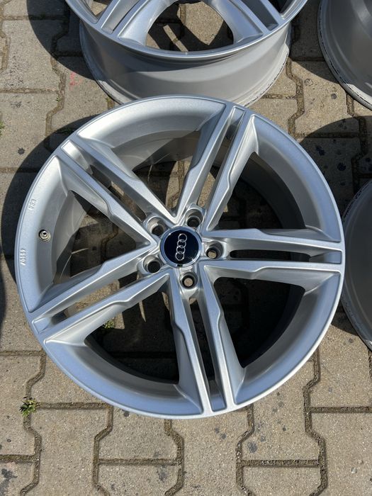 5/112 R19 Диски Audi Q5 , Q3 , A6