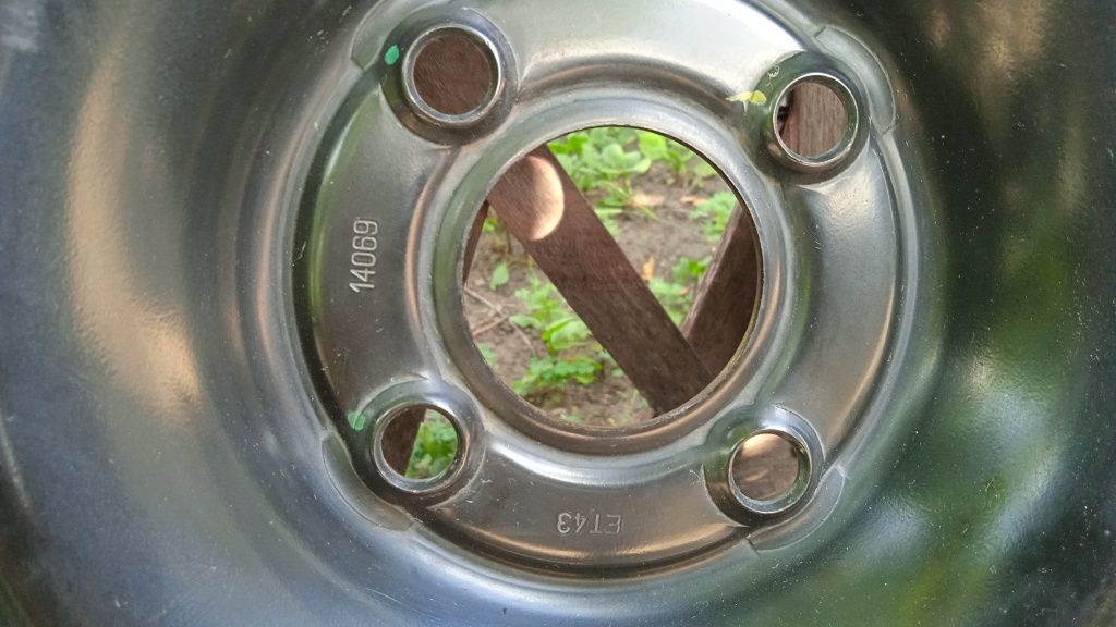 Колеса в сборе 185/70 R14 4*100