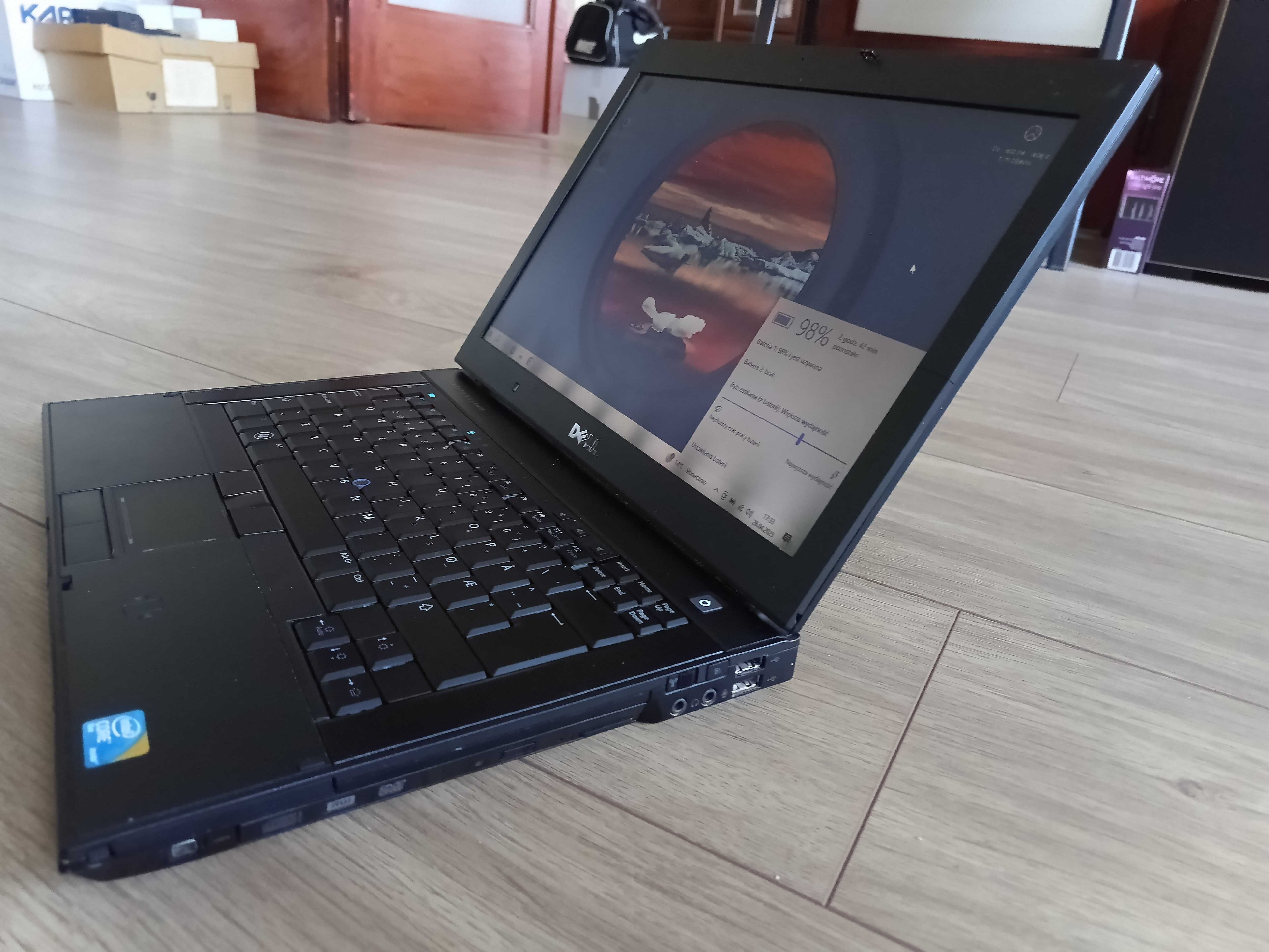 14" DELL Latitude E6400 - DYSK 120SSD ładowarka + stacja dokująca