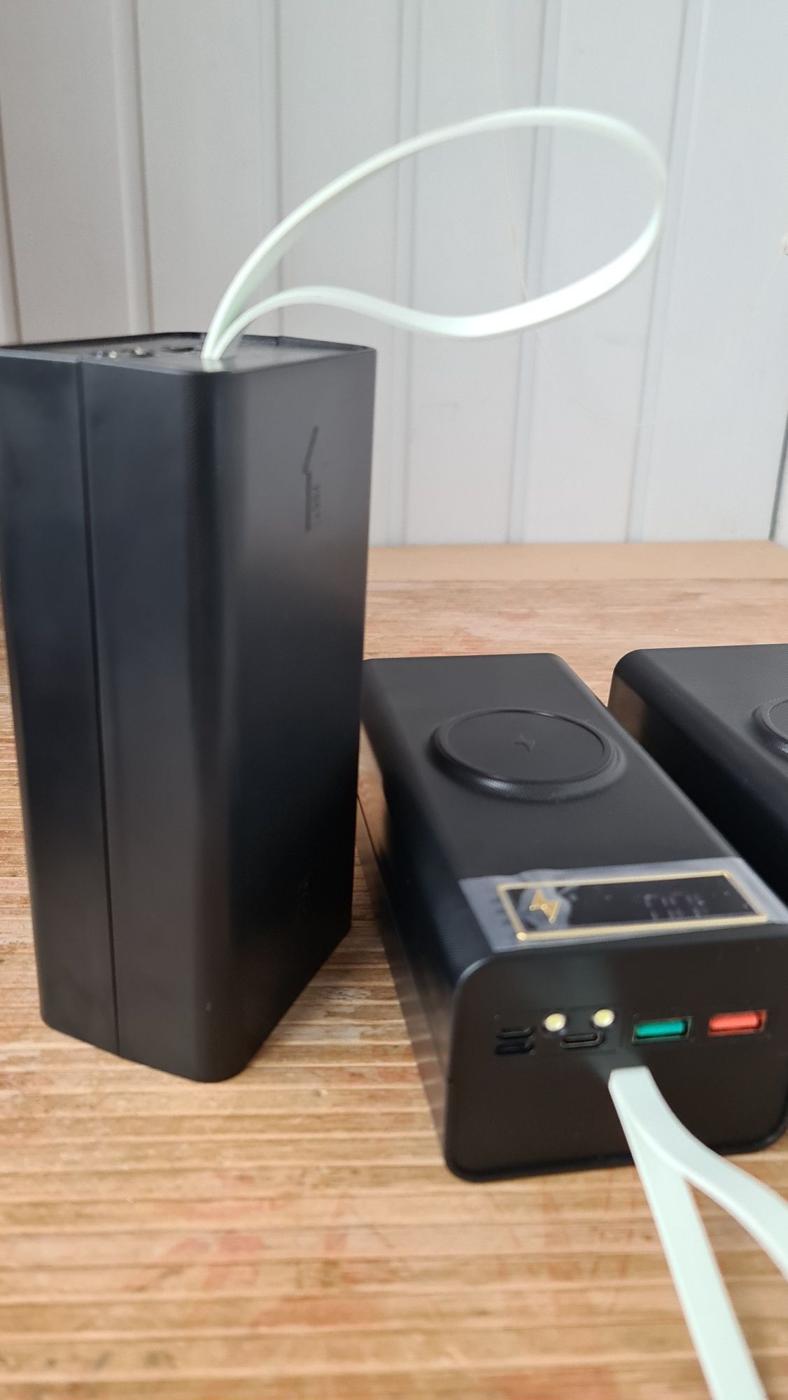 Великий павербанк 70000ма Samsung QC, Qi PD powerbank