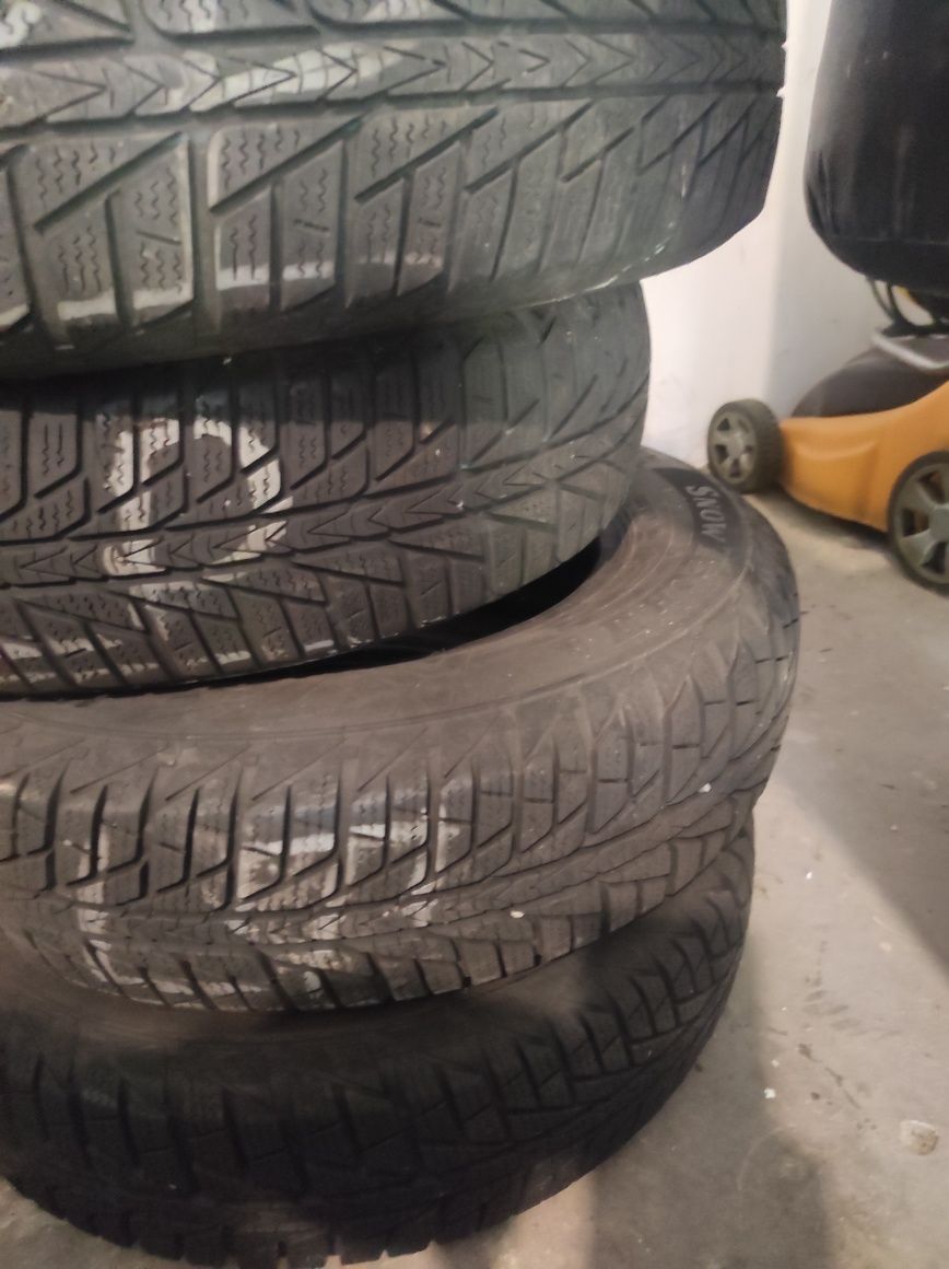 Komplet opon zimowych 155/80 R13