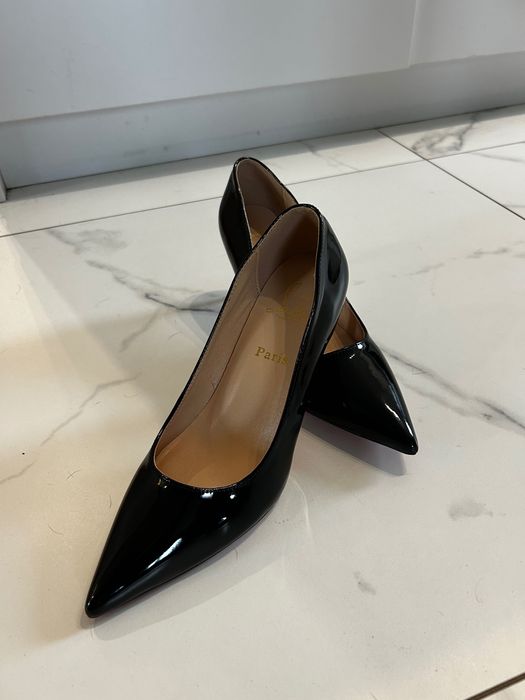 Czarne szpilki Louboutin – rozmiar 39 (pasują na 38), nowe, nieużywane