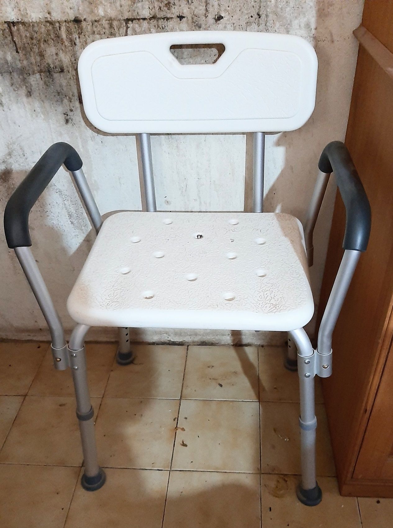 Cadeira de wc para mobilidade reduzida