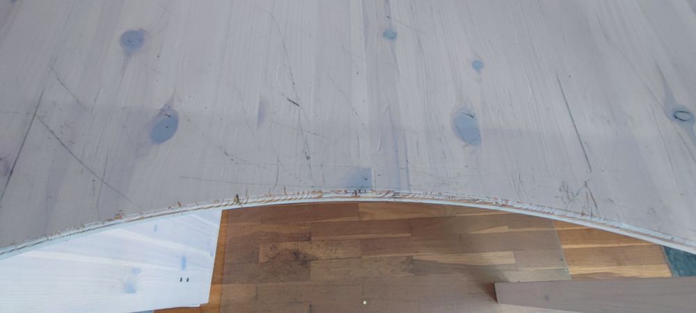 Beliche Flexa em pinho branco com secretária e sofá – 2ª mão