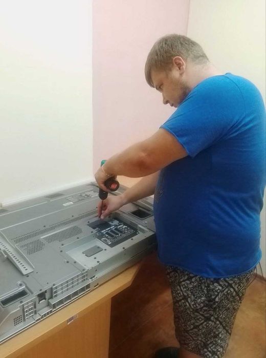 Ремонт телевізора. Київ та область. Великий досвід роботи! НЕ фірма.