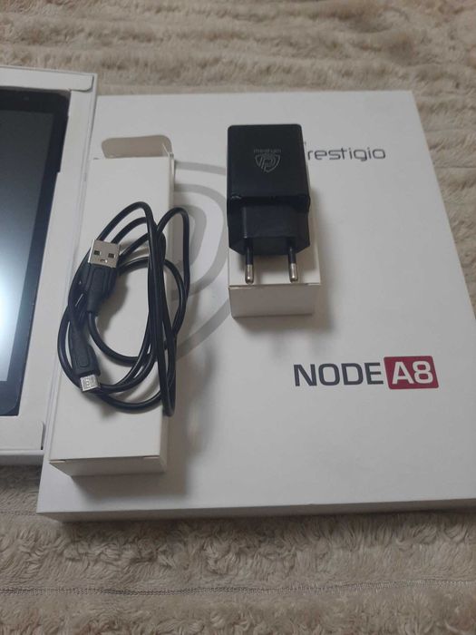 Планшет Prestigio.