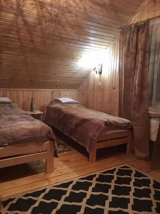 Казковий 2 поверховий котедж на 11 осіб поблизу РЦ Буковель.