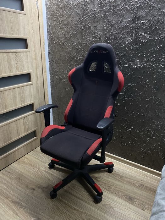 Fotel gamingowy ergonomiczny dxracer