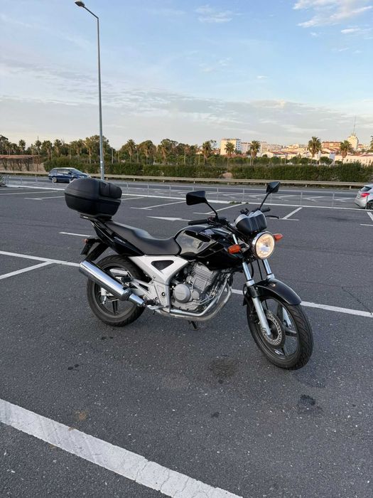 Honda CBF 250 excelente