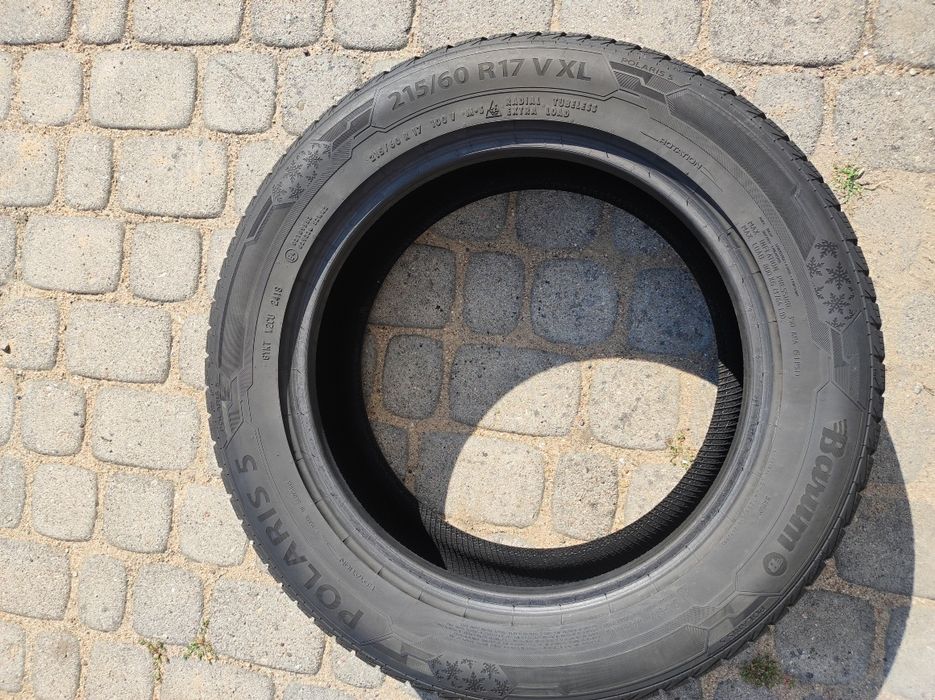 215.60.17 Dwie opony zimowe Barum